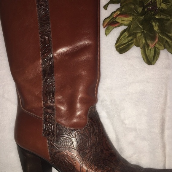 Antonio Melani Boots - Size 7-1/2 - Picture 2 of 7